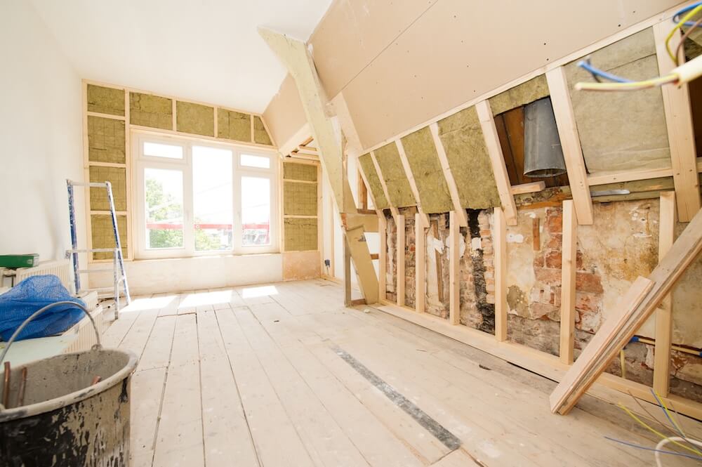 isolatie aanbrengen in kamer 